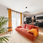 Saint-louis - Cozy Close To Switzerland & Train Station Lägenhet *