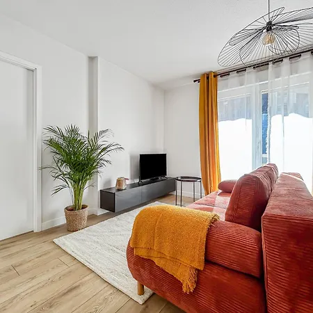 Apartment Saint-louis - Cozy Close To Switzerland & Train Station *